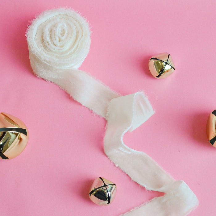 Airy Fray Velvet Ribbon