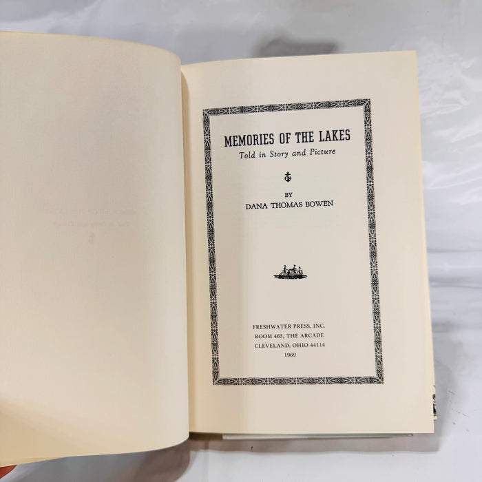 Memories of the Lakes by Dana Thomas Bowen (1969), Freshwater Press, Hardcover with Dust Jacket