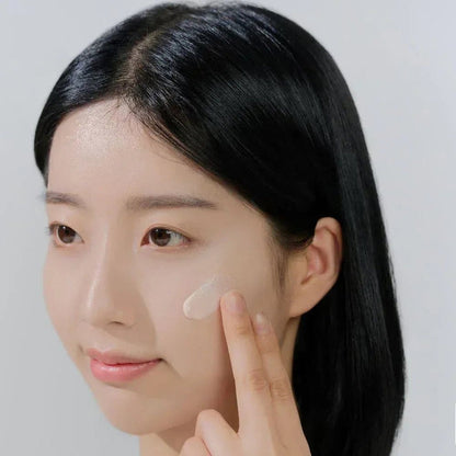 SKIN1004 Madagascar Centella Tone Brightening Tone-up Sunscreen SPF50+ PA++++ 50ml SKIN1004 Skin Care