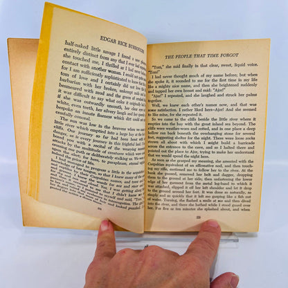 The People that Time Forgot by Edgar Rice Burroughs Ace Books Inc.F-220