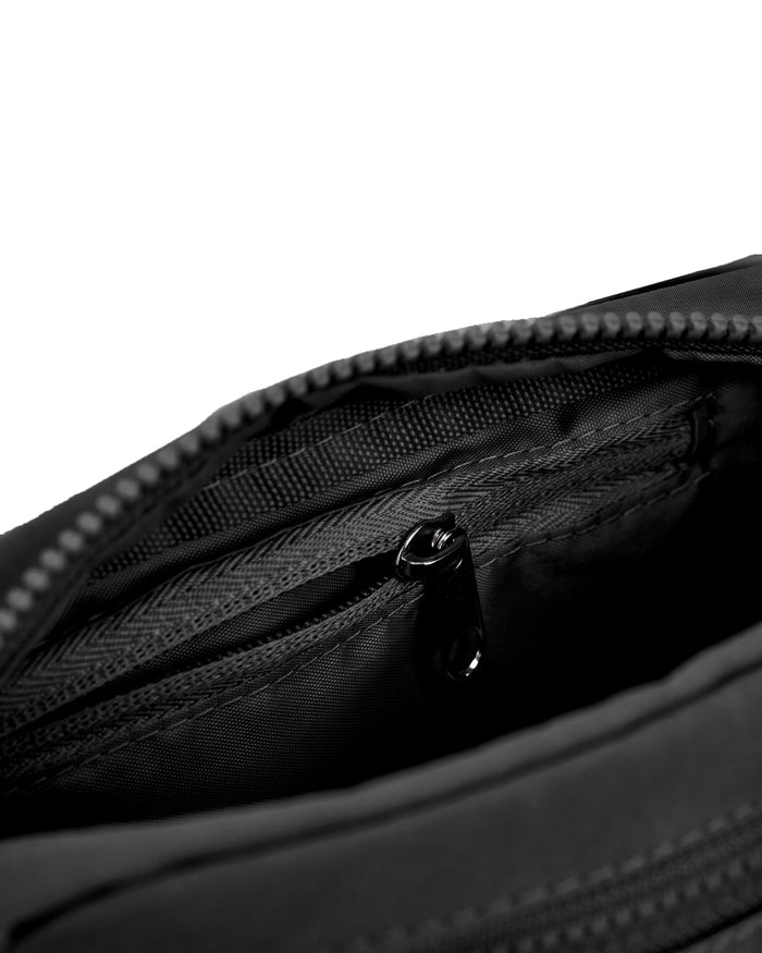 WINGS SOLENNE lightweight urban waist bag, BLACK