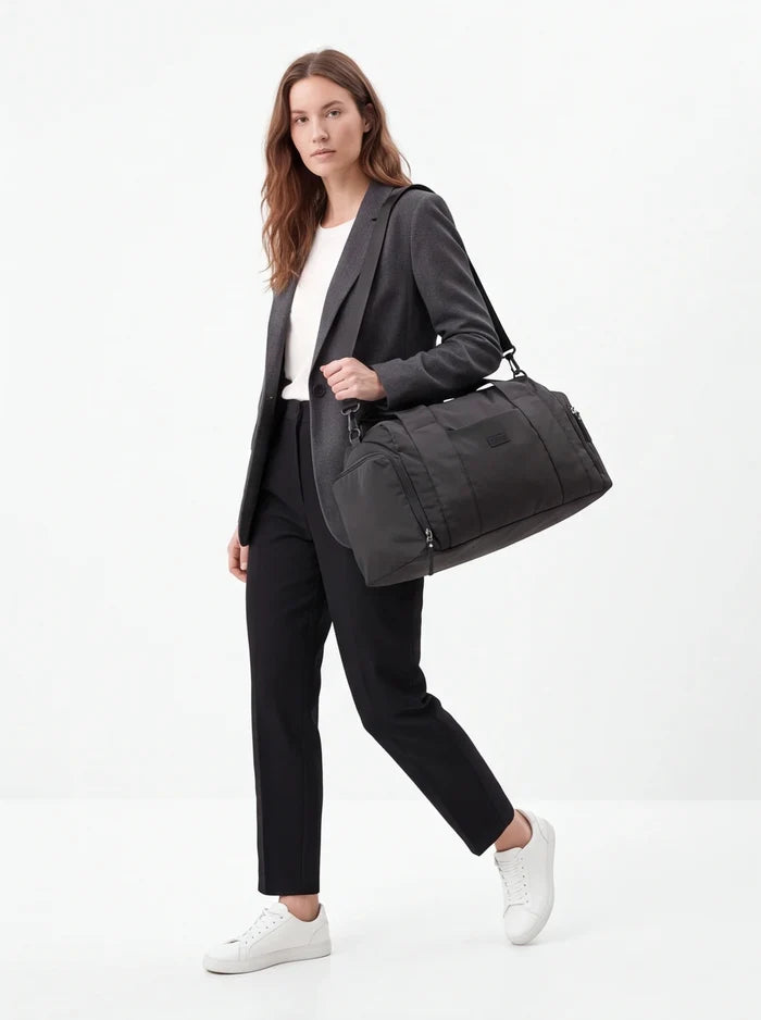 WINGS SOLENNE sports bag with shoe pocket and suitcase strap BLACK